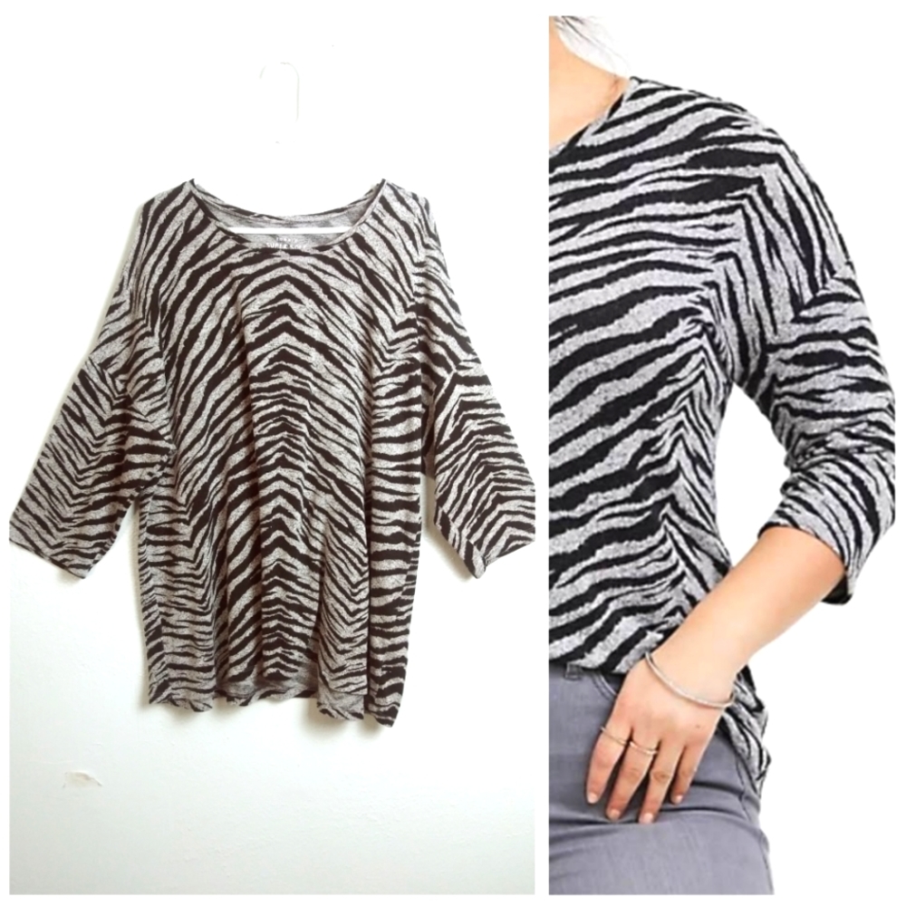 Torrid Super Soft Black and Gray Oversized Crew Neck Knit Top Size 3X